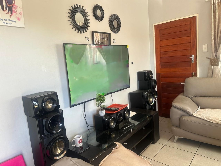 To Let 3 Bedroom Property for Rent in Waterval East North West